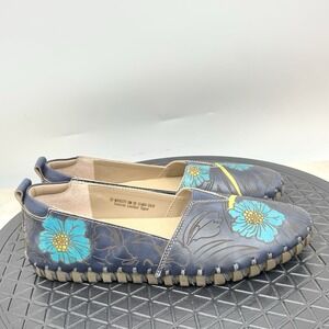 LArtiste Spring Step Modesty Shoes Women 38 Size 7.5 8 Flats Blue Floral Leather